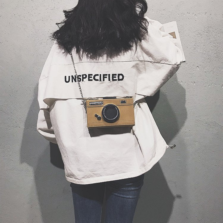 The Clever Snap Clutch – Camera Edition