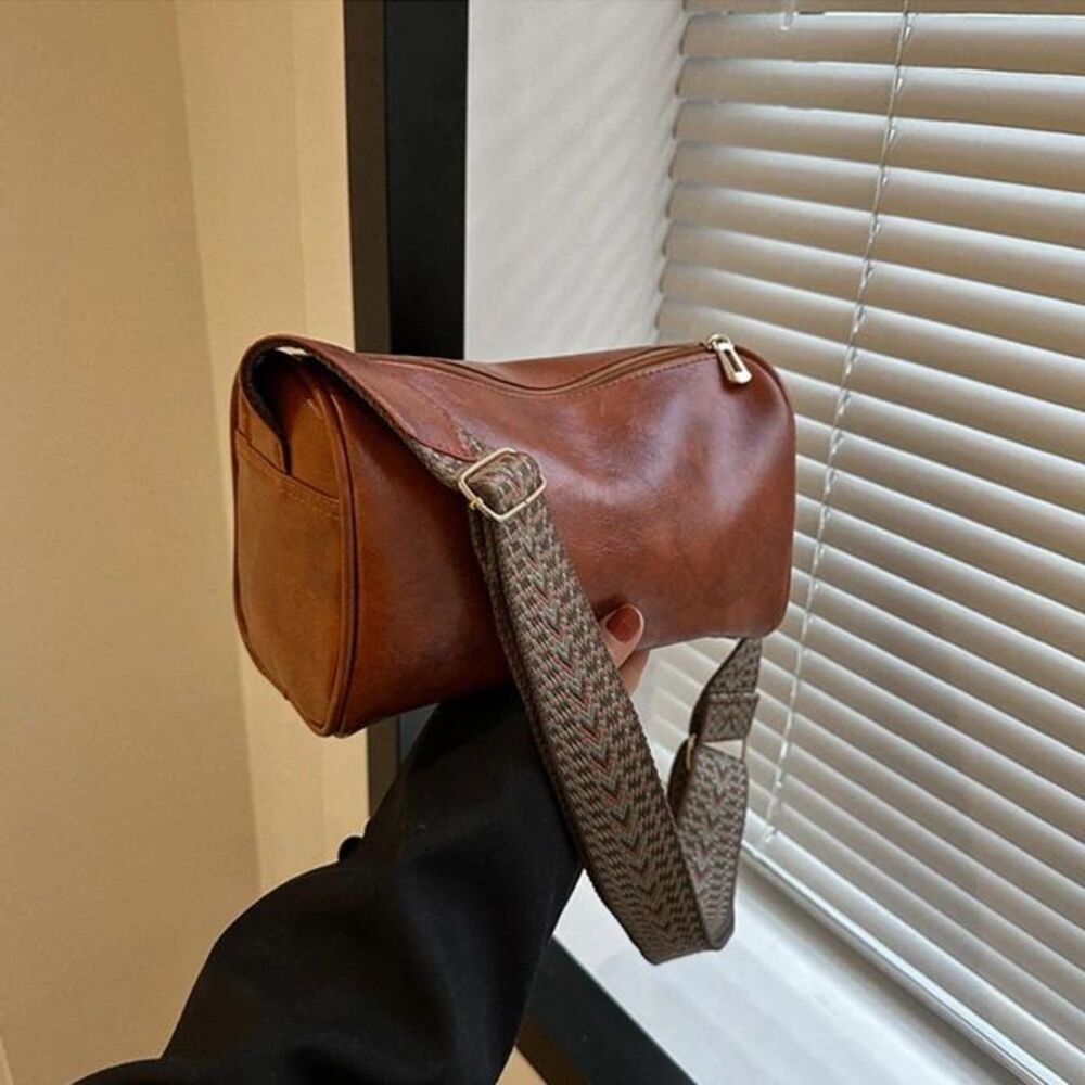 The Clever Slouch Bag – Vintage Luxe Crossbody