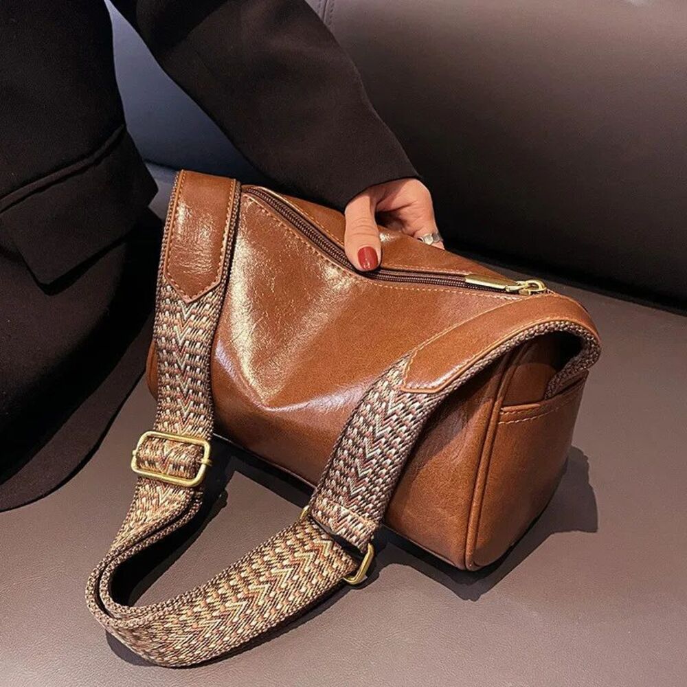 The Clever Slouch Bag – Vintage Luxe Crossbody