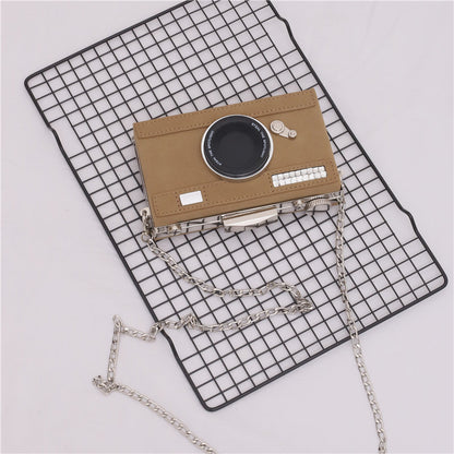 The Clever Snap Clutch – Camera Edition