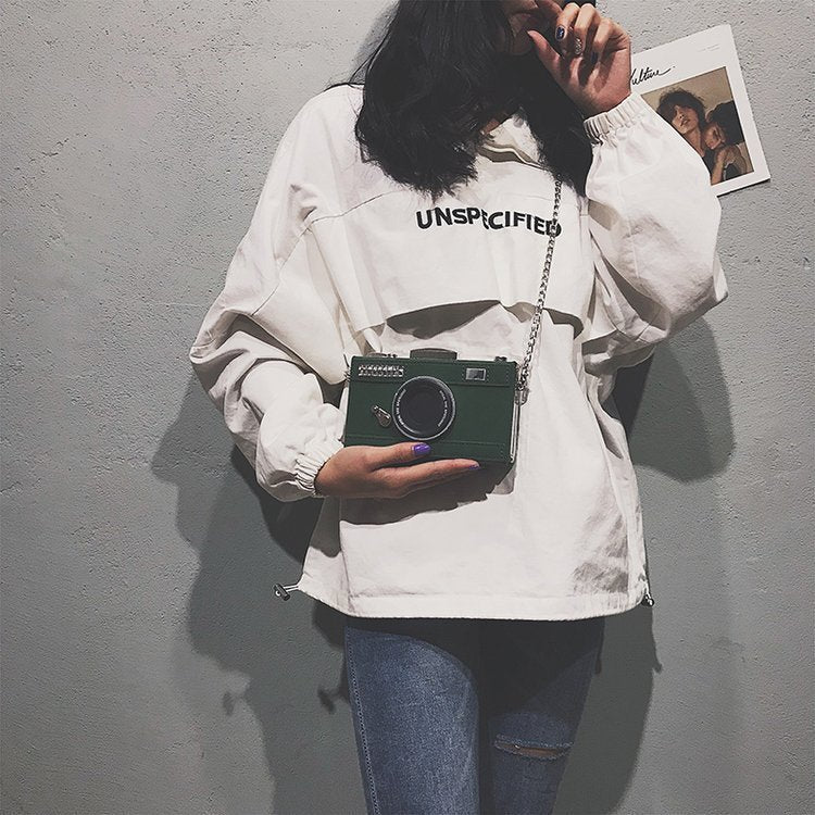 The Clever Snap Clutch – Camera Edition