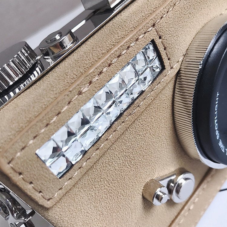 The Clever Snap Clutch – Camera Edition